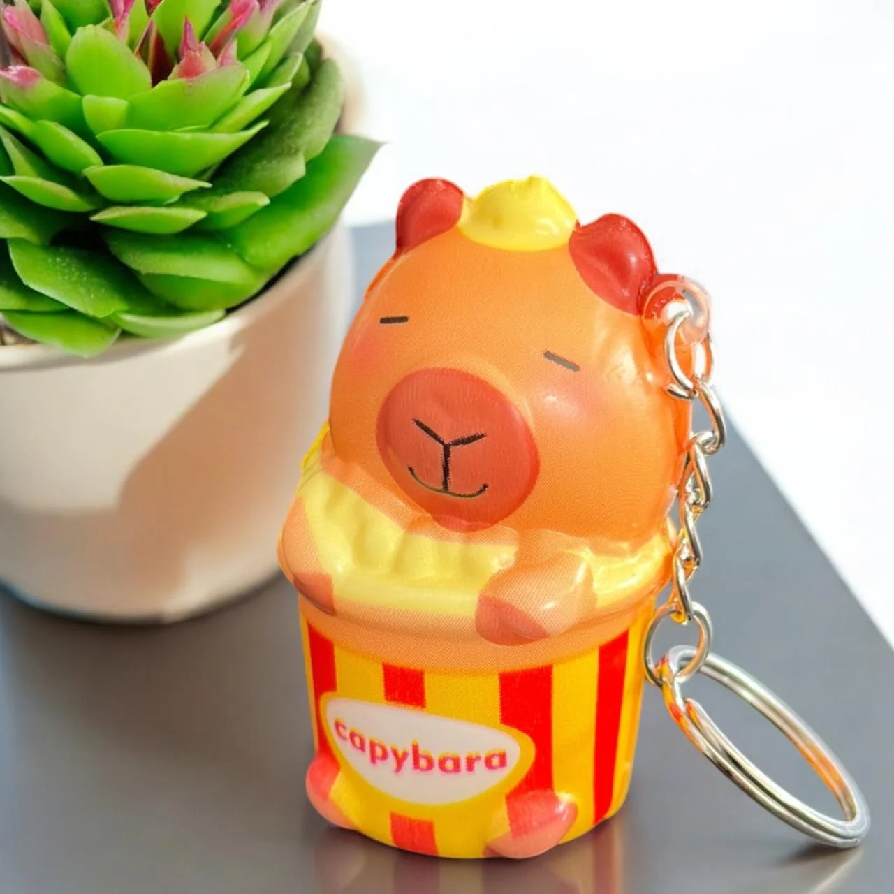 12 Squishies Capibaras Figuras $8.25 c/u - Image 5